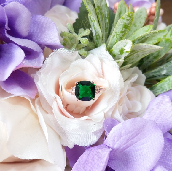 🔥LAST 1🔥NEW ROSE GOLD PLATED EMERALD RING - Picture 2 of 15
